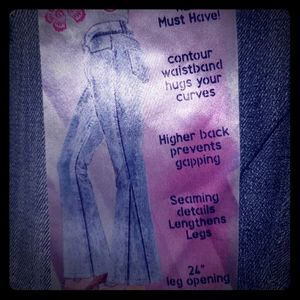 Size 1 super flare Wallflower jeans